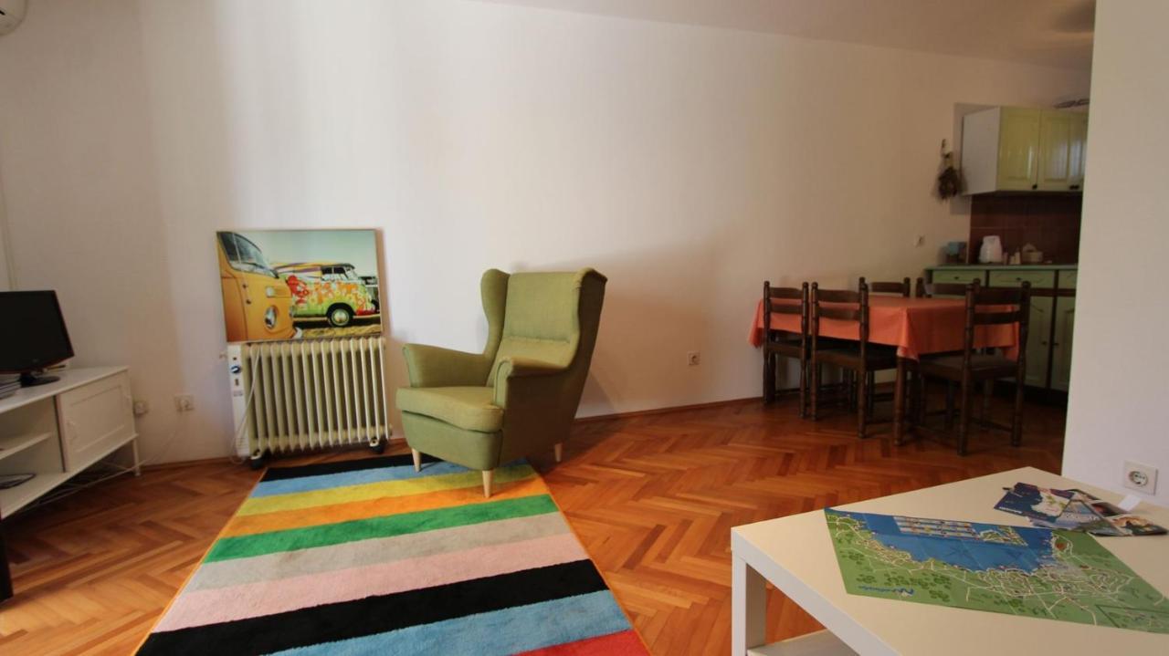 Apartment Gita Malinska Exteriér fotografie
